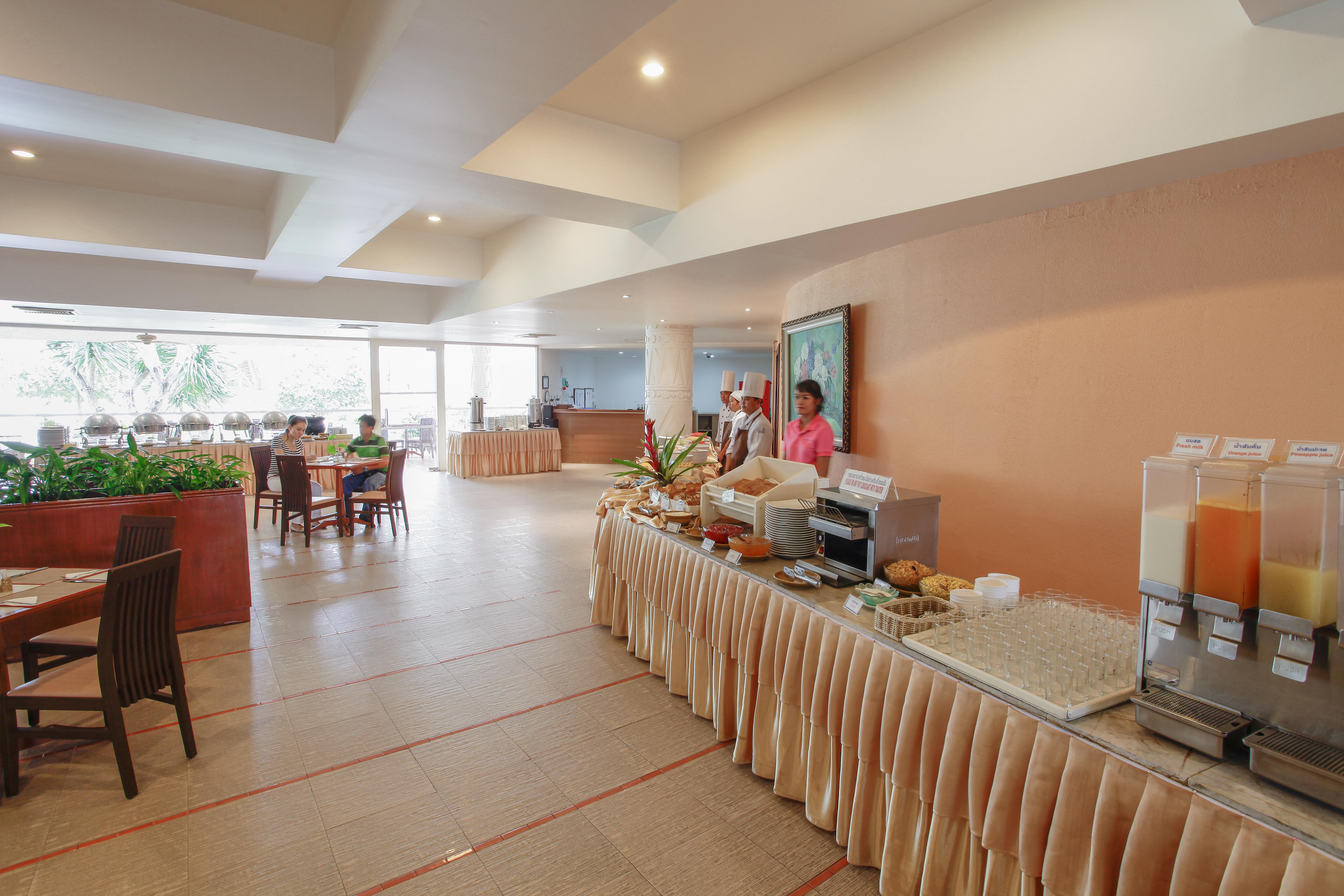 Hotel Tropicana Pattaya Exterior foto